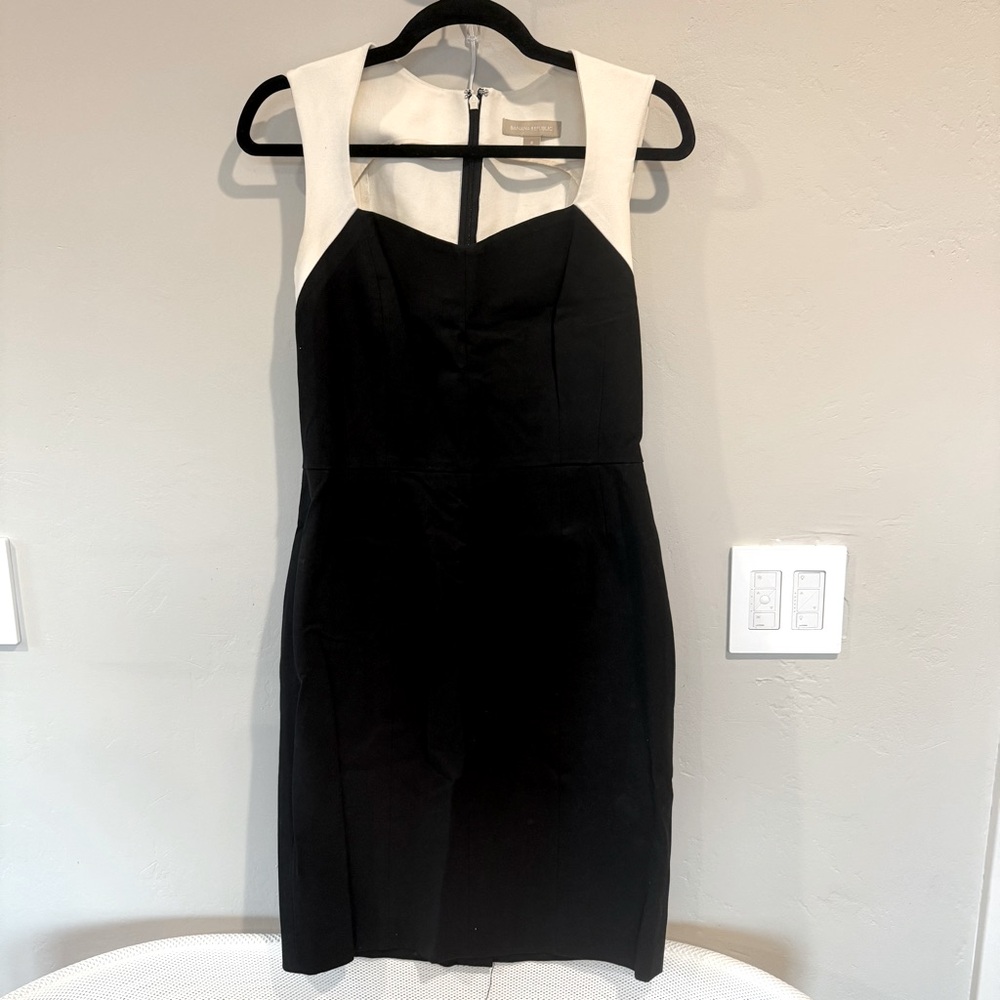Banana Republic Black and White Sheath Dress size 8